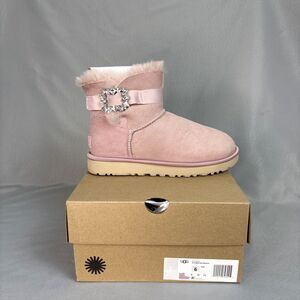 UGG  Boots Pink Crystal MINI SIDE BROOCH Bling SUEDE Glam Coquette Sz 6 Fits 7